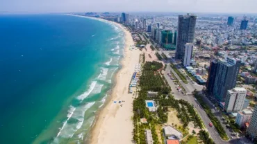Da-Nang-Beautiful-Coastline