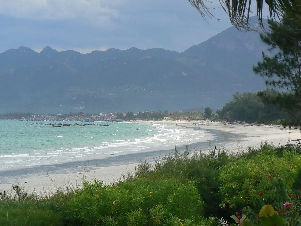 Doc Let beach Nha Trang white sand turquoise water