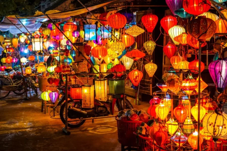 Hoian-lantern-night-tour