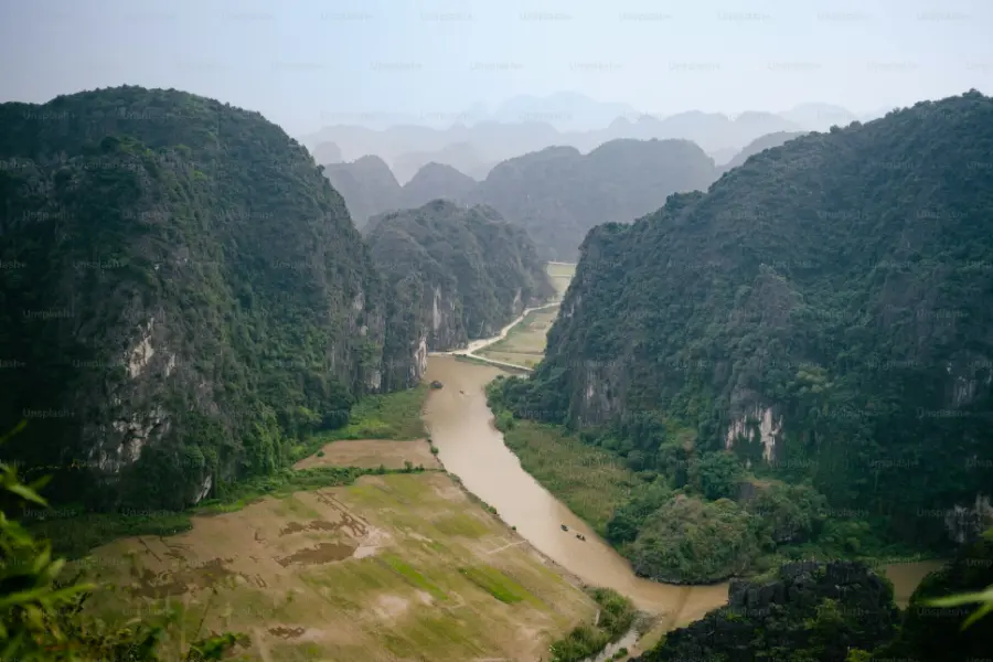 Vietnam Explorer 15 Days — Ninh Binh