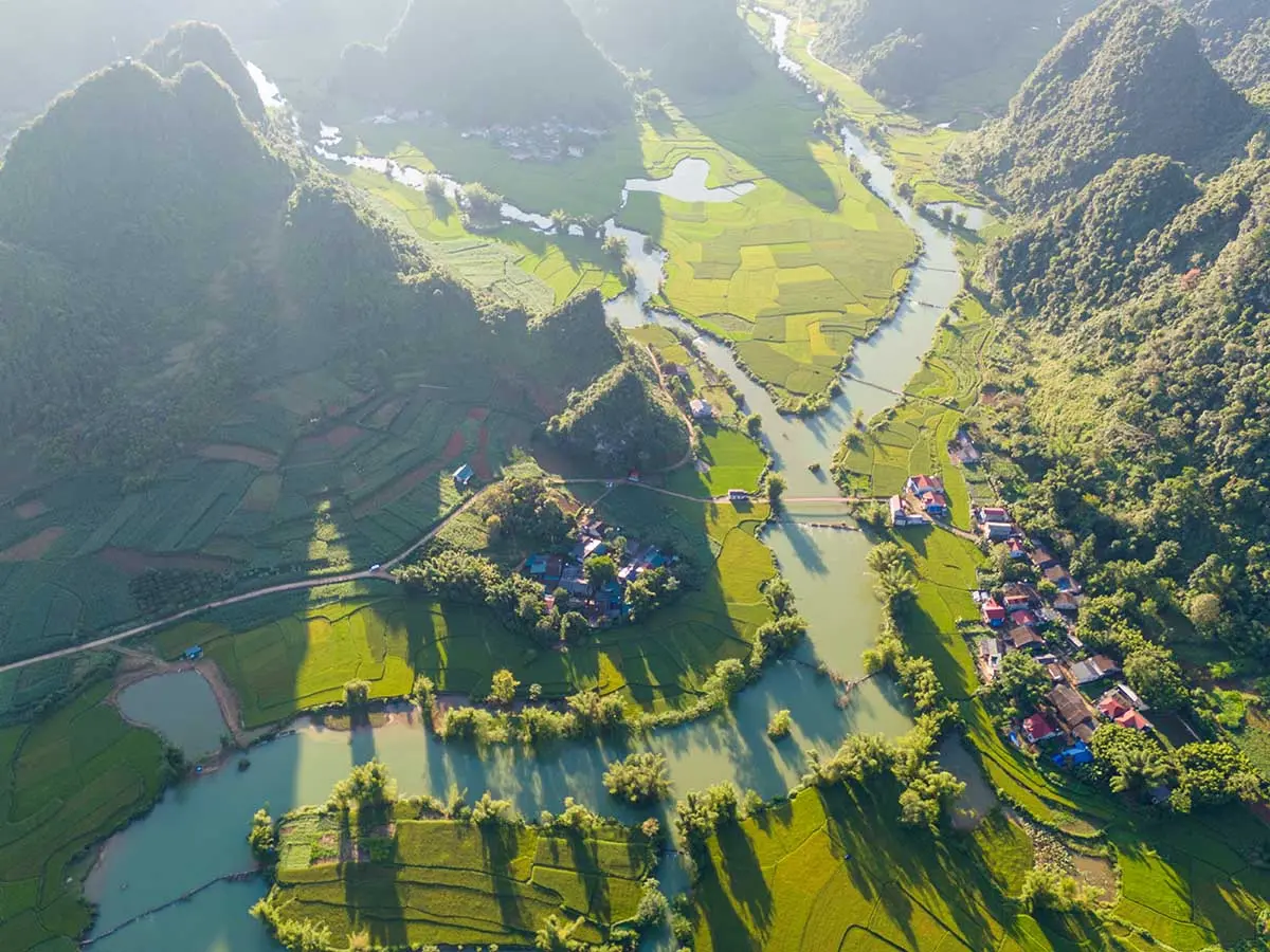 Phong Nam Valley in northern Vietnam's highlands — the dramatic mountain landscape of Son La Province