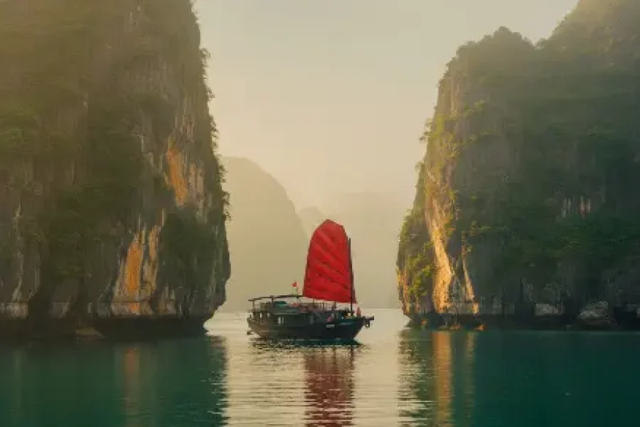 Traditional-boat-halong-bay