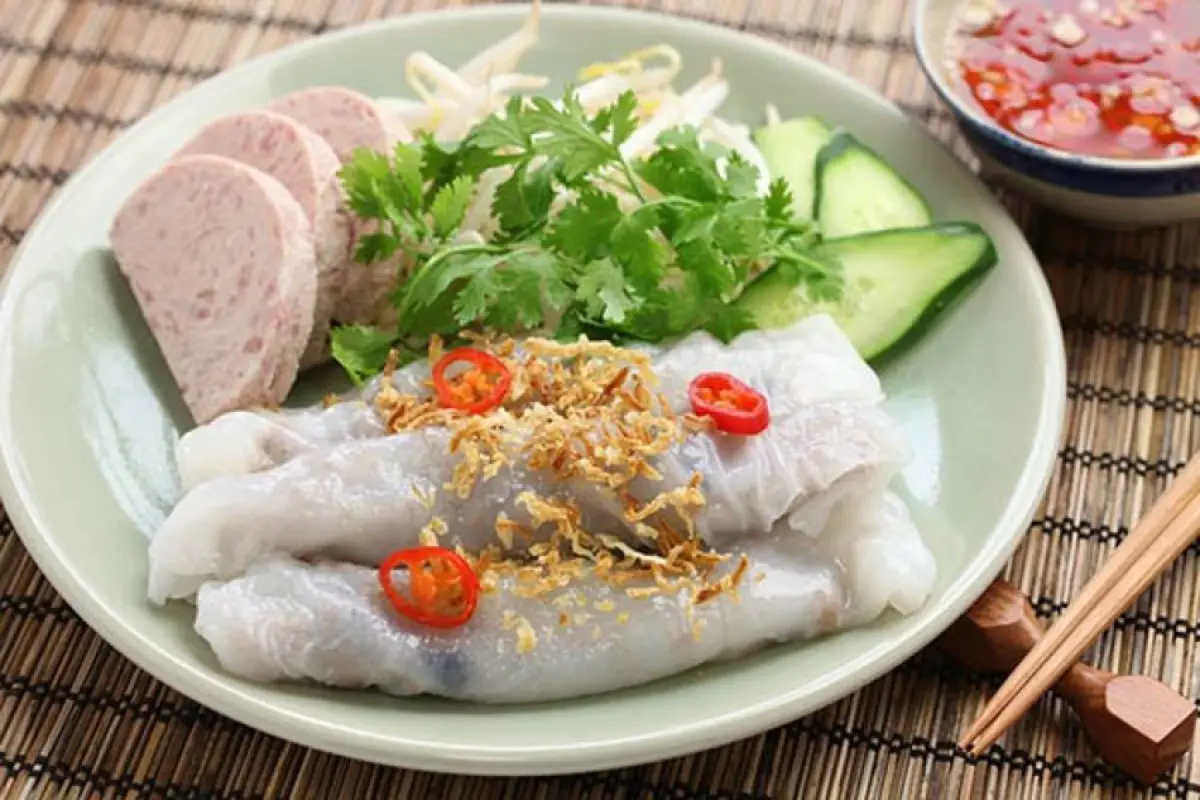 Banh cuon Vietnamese rice rolls — signature dish
