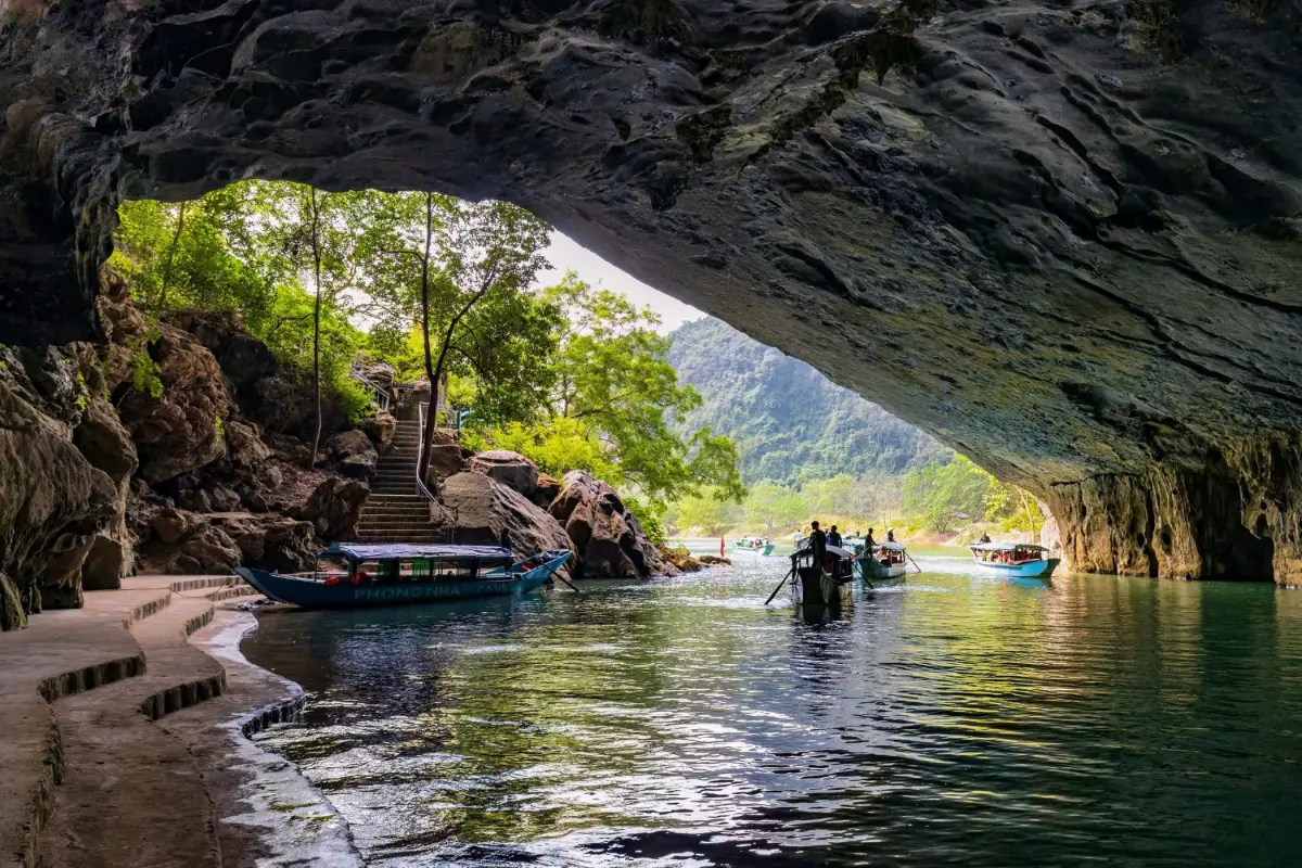 Phong Nha Cave